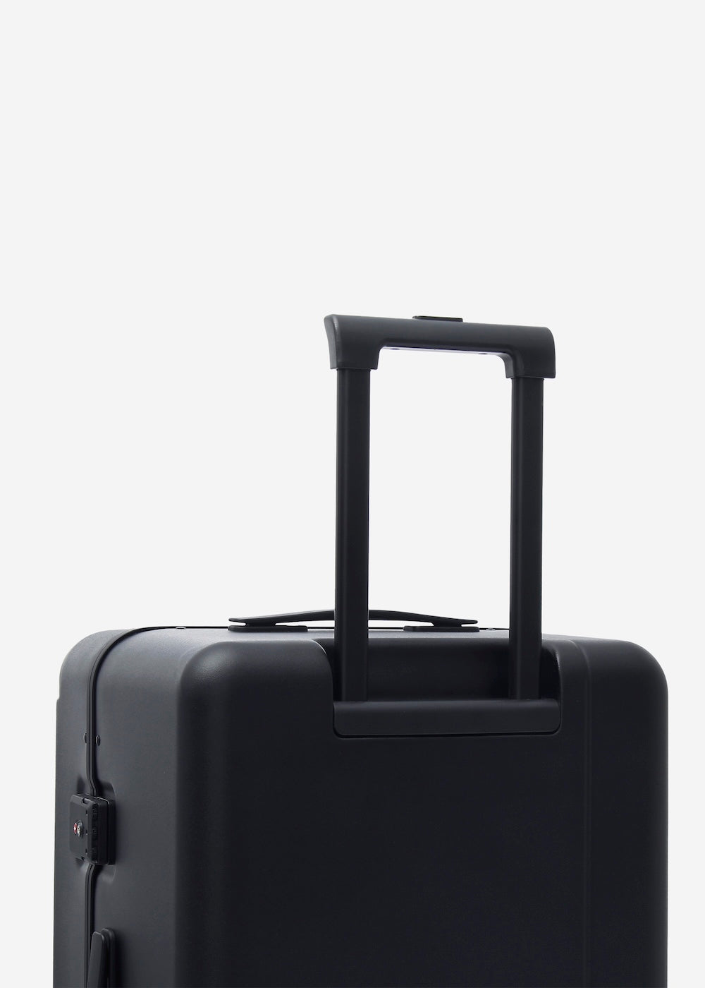 #colour_ultra black