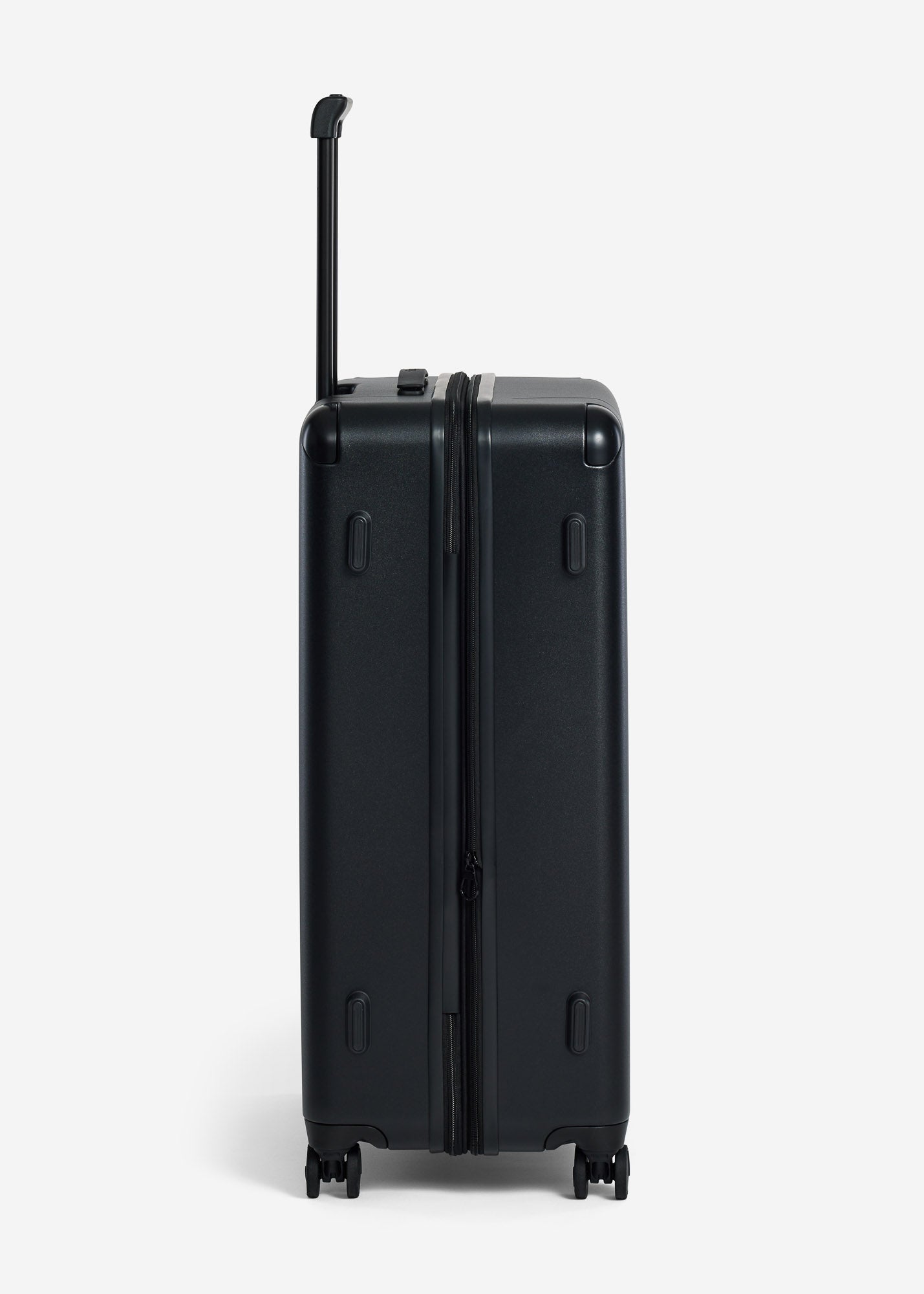 #colour_ultra black